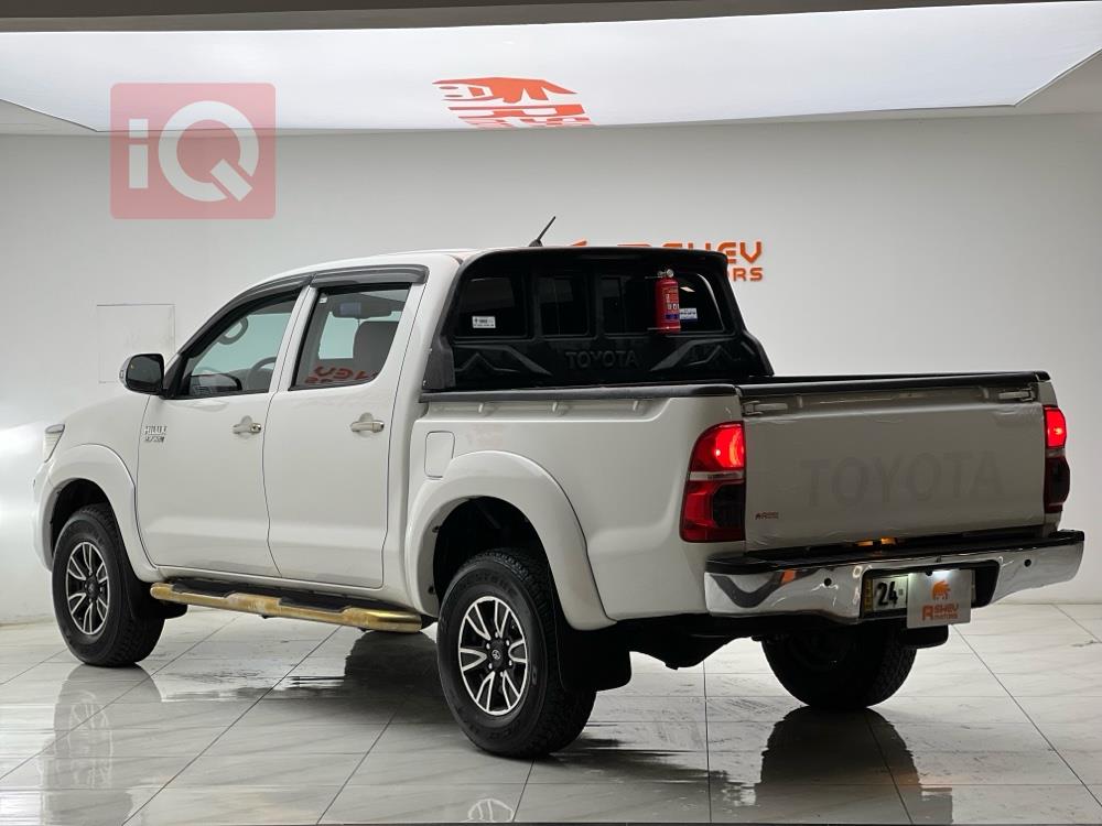 تويوتا هايلوكس